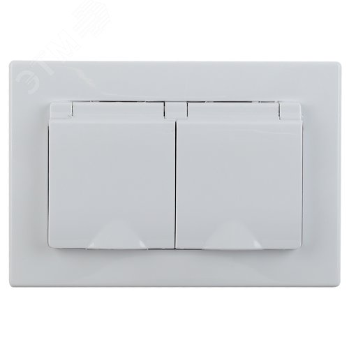 Изображение товара Розетка однофазная скрытого монтажа, в рамку с заземлением со шторками белый с крышкой 16А 250В IP44 1-210-01 Intro Plano (шт)