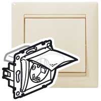 Розетка 1-местная с заземлением с защитными шторками и крышкой 16А IP44 слоновая кость VALENA DIY