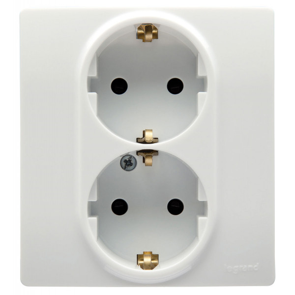 Розетка 2местная с заземлением с защитными шторками 16А в сборе белый ETIKA