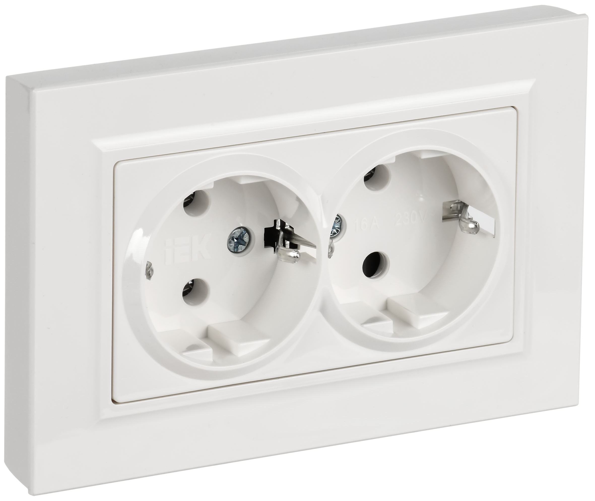 BRITE Розетка 2-местная с заземлением без защитных шторок плоская 16А в сборе РСПл12-3-БрБ белый IEK