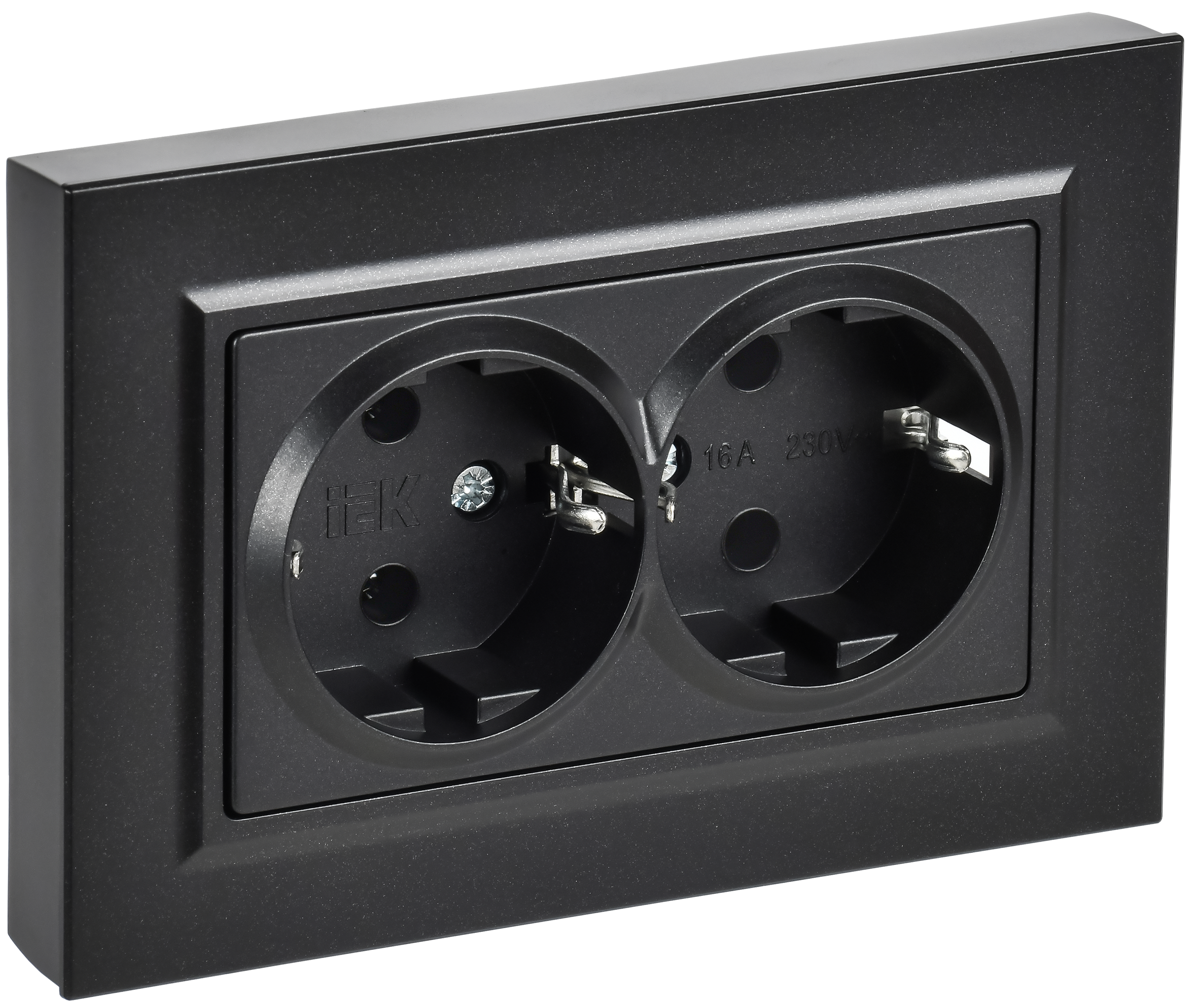 BRITE Розетка 2-местная с заземлением без защитных шторок плоская 16А в сборе РСПл12-3-БрЧ черный IEK