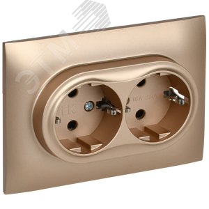 SKANDY Розетка 2-местная с заземлением с защитными шторками 16А в сборе SK-R07Sa песочный IEK - фото 1