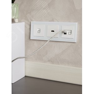 BRITE Рамка 3 поста РУ-3-2-БрБ стекло белый - фото 5