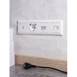 BRITE Рамка 4 поста РУ-4-Бр белый/белый IEK - фото 5