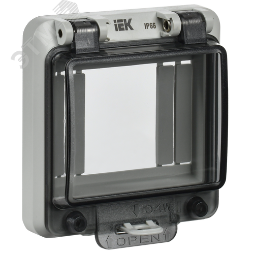 Крышка защитная для выреза в шкафу пластик 4 модул - фото 1