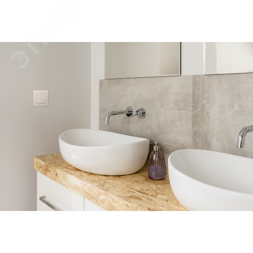 Розетка 1-местная с заземлением с защитными шторками и крышкой 16А IP44 слоновая кость ETIKA - фото 4