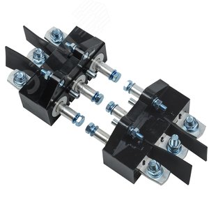 Изображение товара Панель втычная ПМм1-400е/630е c задним резьбовым присоединением для ВА88-39 MASTER с электронным расцепителем (шт)