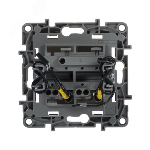 Выключатель 2-клавишный с подсветкой/индикацией 10А безвинтовое крепление слоновая кость ETIKA - фото 4