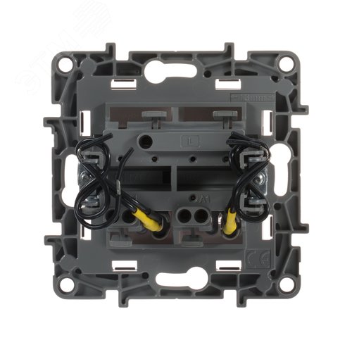 Выключатель 2-клавишный с подсветкой/индикацией 10А безвинтовое крепление белый ETIKA - фото 4