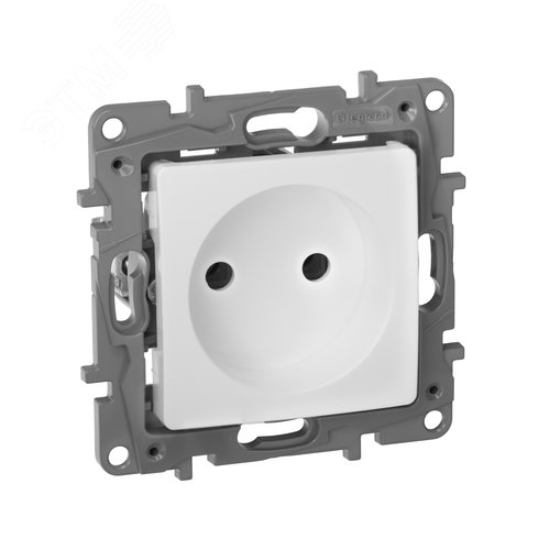 Розетка 1-местная без заземления без защитных шторок 16А белый ETIKA - фото 1