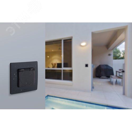 Розетка 1-местная с заземлением с защитными шторками и крышкой 16А IP44 антрацит ETIKA - фото 6