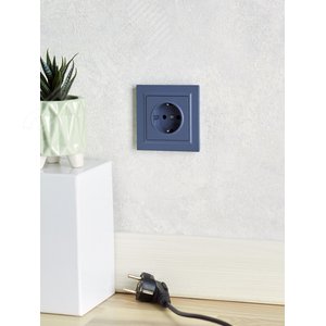 BRITE Розетка с заземлением без защитных шторок 16А РС11-1-0-БрМ маренго - фото 8