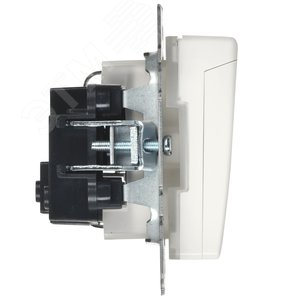 BRITE Розетка с заземлением с защитными шторками и крышкой 16А IP44 РСбш10-3-44-БрБ белый - фото 6