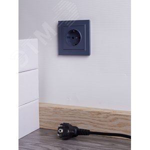 BRITE Розетка 1 пост с заземлением с защитными шторками 16А в сборе РСР14-1-0-БрМ маренго IEK - фото 6