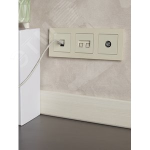 BRITE Рамка 3 поста РУ-3-Бр бежевый рифленый IEK - фото 5