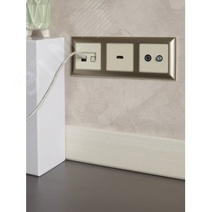 BRITE Рамка 3 поста РУ-3-Бр бежевый/шампань IEK - фото 5