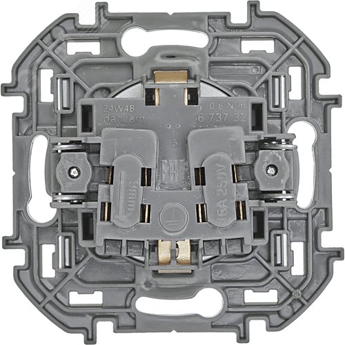 Розетка 1-местная с заземлением с защитными шторками 16А алюминий INSPIRIA - фото 6