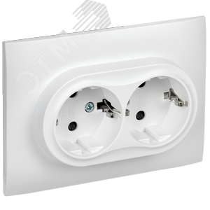 SKANDY Розетка 2-местная с заземлением с защитными шторками 16А в сборе SK-R07W арктический белый IEK - фото 1