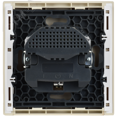 FORTE&PIANO Розетка 1-местная с заземлением с защитными шторками винтовое крепление 16А USB A+A 3,1А FP445 ваниль IEK - фото 5