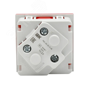 PRIMER РКС-20-32-П-45 Розетка 45град с заземляющим контактом защитной шторкой и винтовым зажимом (2 модуля) красная IEK - фото 3