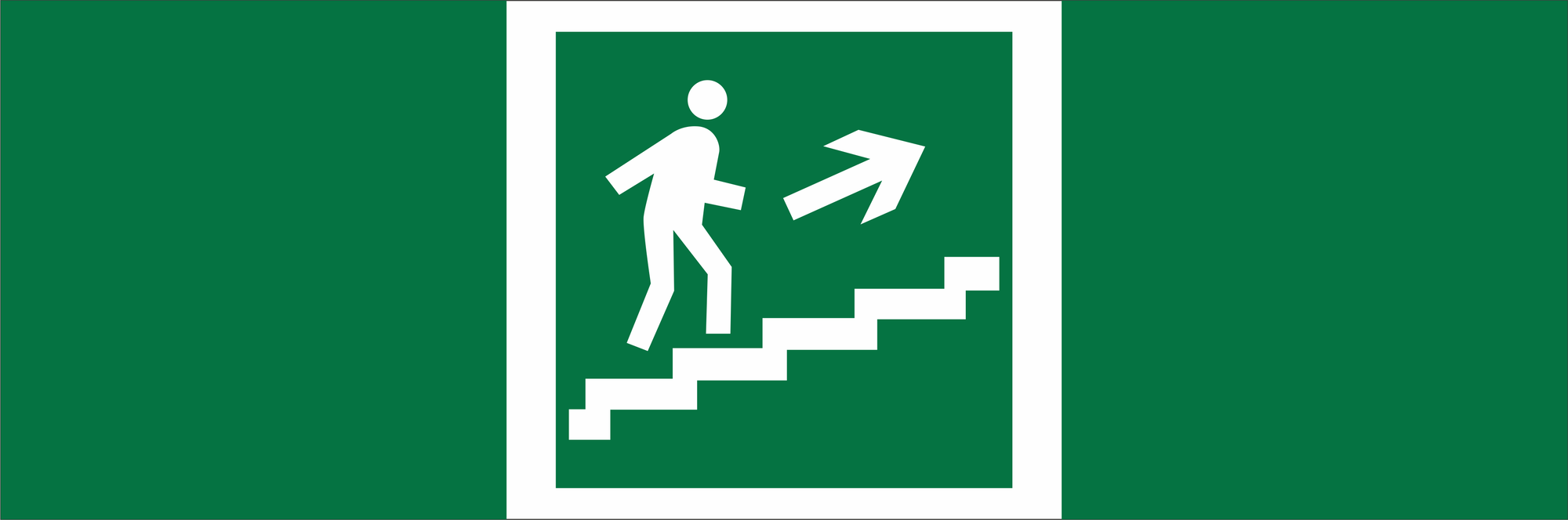 Знак безопасности NPU-3413.E15''Напр. к эвакуац. выходу по лестн. вверх (прав.)''