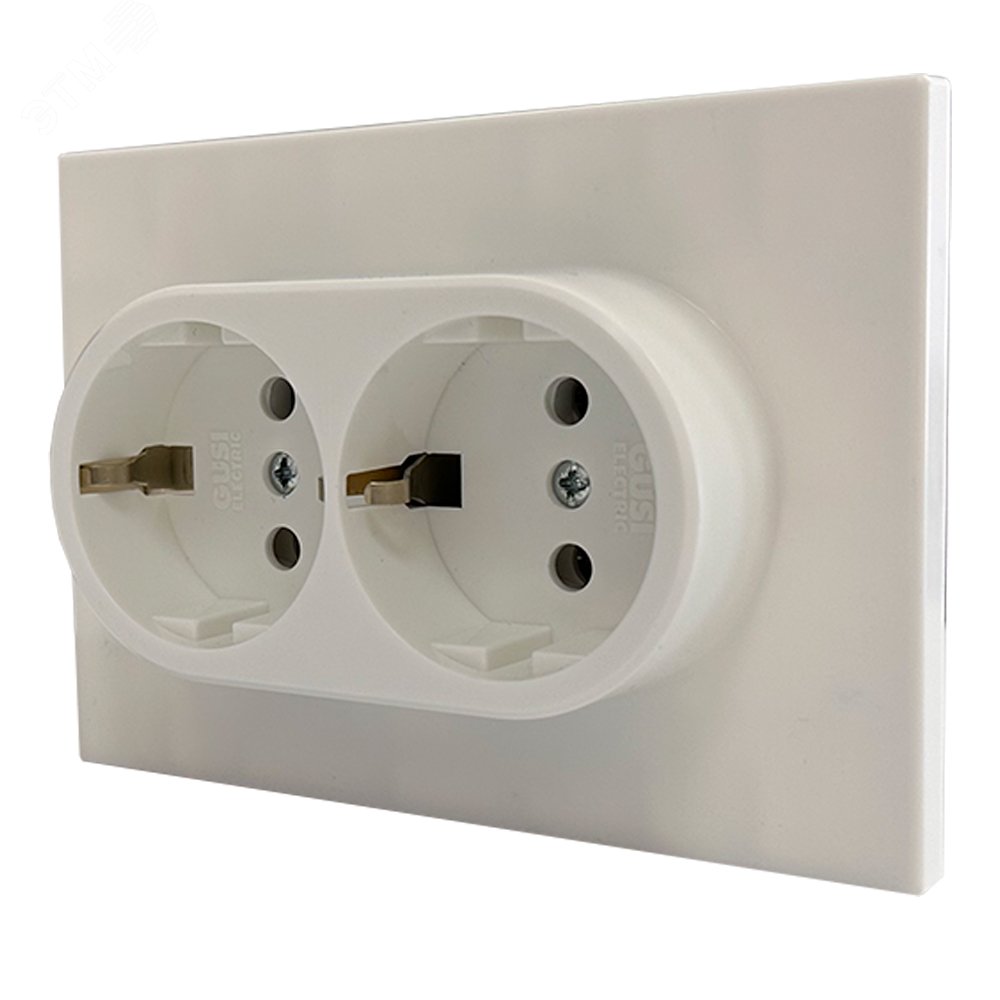 Изображение товара Двухпостовая розетка серии UGRA с боковым заземлением жемчуг 2 поста 250В