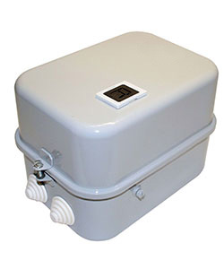 Пускатель электромагнитный ПМ12-040240 У3 В, 220В/50Гц, 1з, 40А, нереверсивный, с реле РТТ-121 28,0-40,0А, в корпусе IP40, с кнопкой R