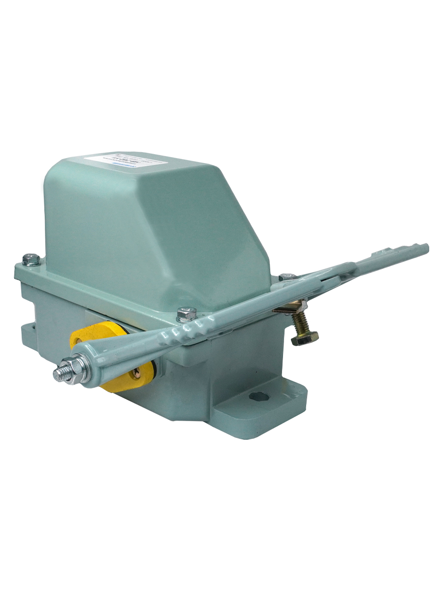 Выключатель концевой НВ-702 две педали с самовозвратом педалей в нулевое положение