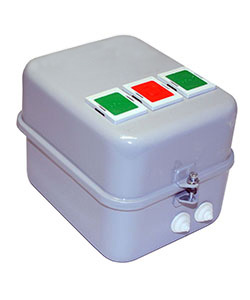 Пускатель электромагнитный ПМ12-010660 У3 В, 380В/50Гц, 4з+2р, 10А, реверсивный, с реле РТТ5-10-1 7,0-10,0А, в корпусе IP40, с кнопками ПУСК+СТОП+R