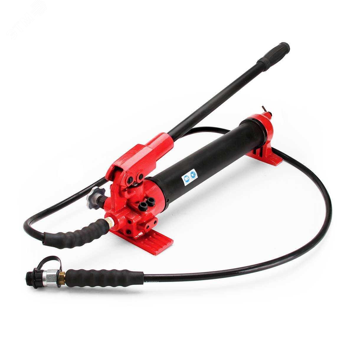 Изображение товара Гидравлическая ручная помпа ПМР-7010 серия ПРОФИ 700 бар с рукавом и кейсом