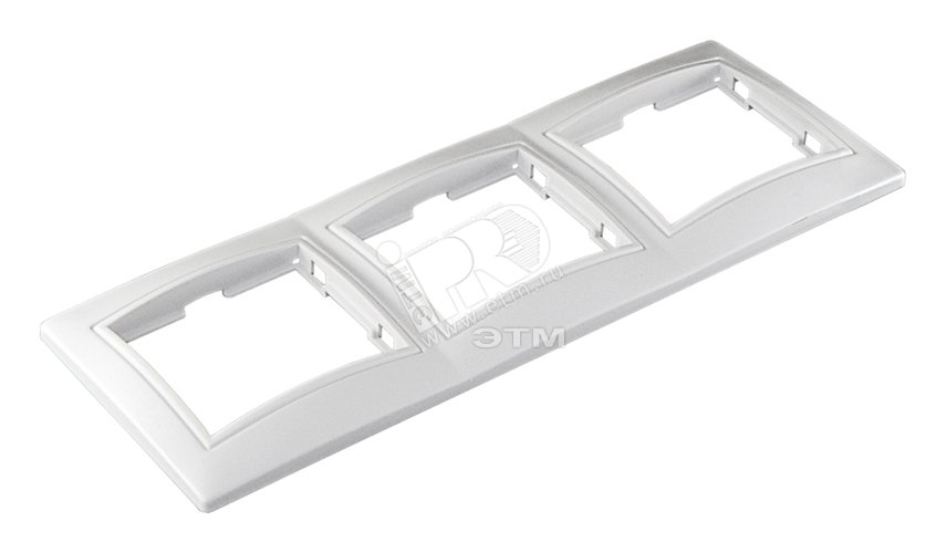 Изображение товара Рамка 3 поста Севиль горизонтальная белая из ABS пластика