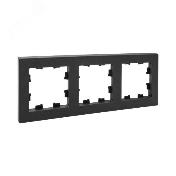 Изображение товара Эпика Рамка 3-местная черный пластик EKF - стильное решение для электроустановочных изделий
