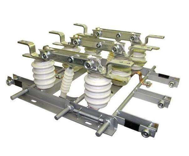 Разъединитель РВЗ-10/1000-III УХЛ3 с приводом ПР-10 Stingray