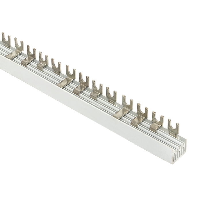 Шина соединительная типа FORK 4-фазная 100А 54 модуля