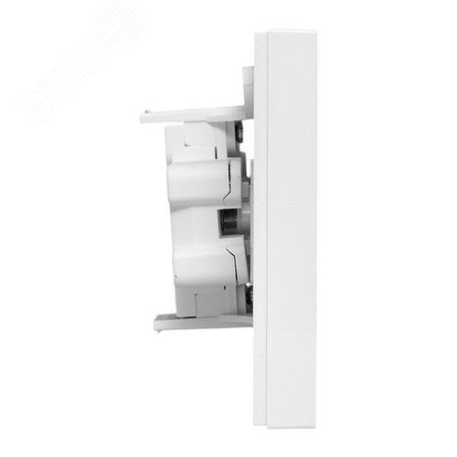 Эпика Механизм розетки двойной 16А без заземления со шторками с рамкой белый EKF - фото 3