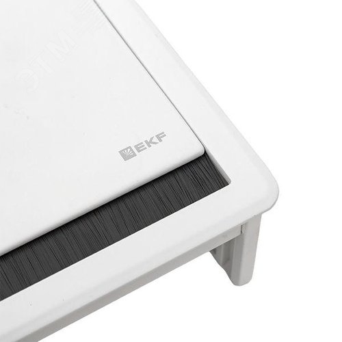 Встраиваемый настольный розеточный блок выдвижной, 8 модулей, белый, C-Line - фото 6