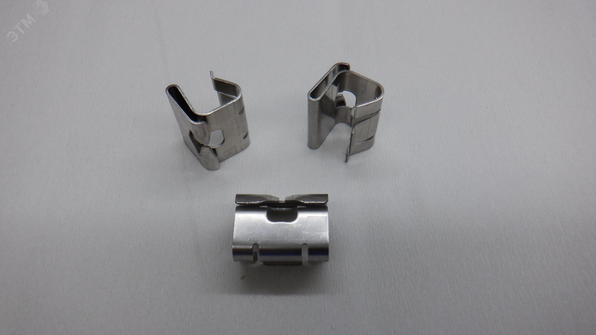 Изображение товара Фиксатор безвинтовой универсальный из нержавеющей стали для кабельных лотков