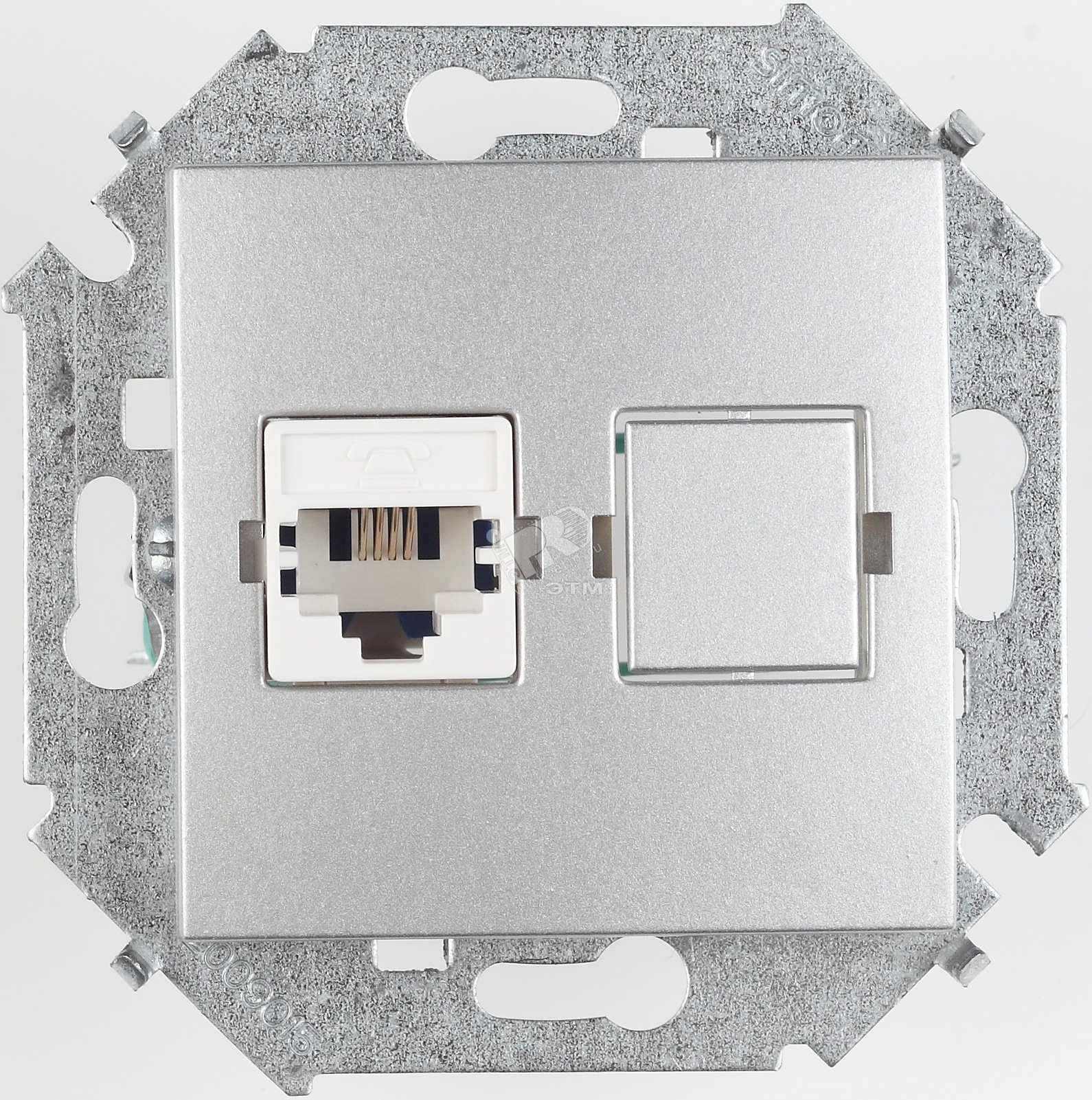 Изображение товара Розетка компьютерная RJ45 категории 5е алюминий Simon