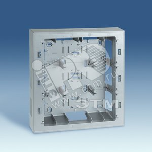 Коробка для наружного монтажа 3-рядной рамки с суппортами, 250х268х53мм, S82C, алюминий