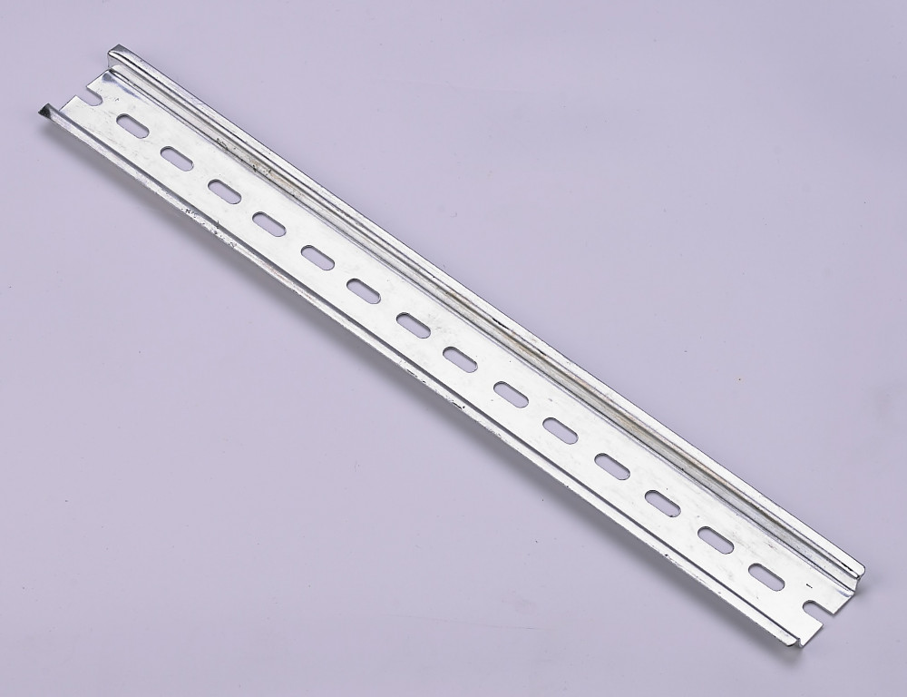 DIN-рейка 600 мм ДН-101 оцинкованная сталь