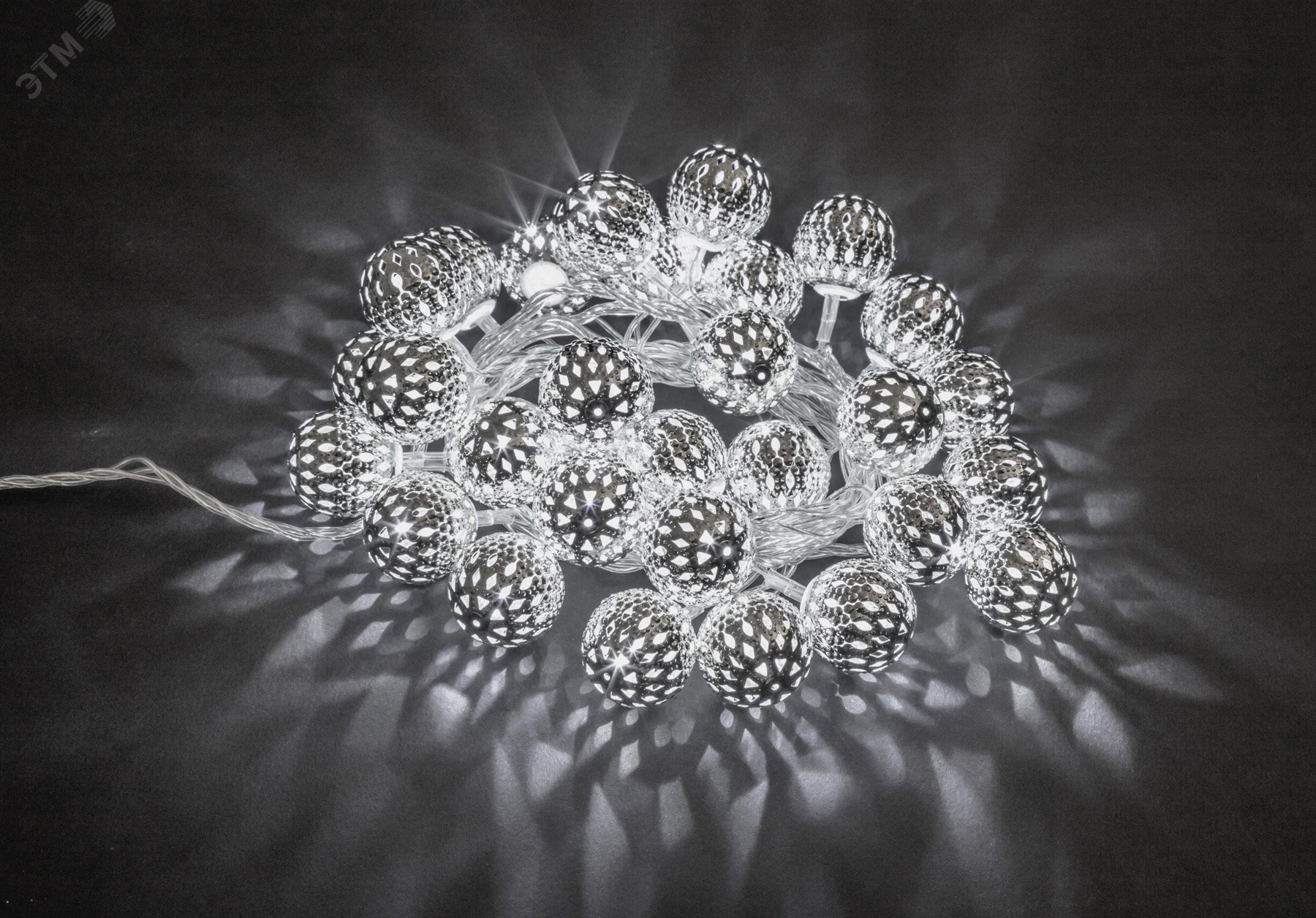 Изображение товара Гирлянда NGF-D004-30CW-230, белый свет, серебряные шарики, 3,9 м