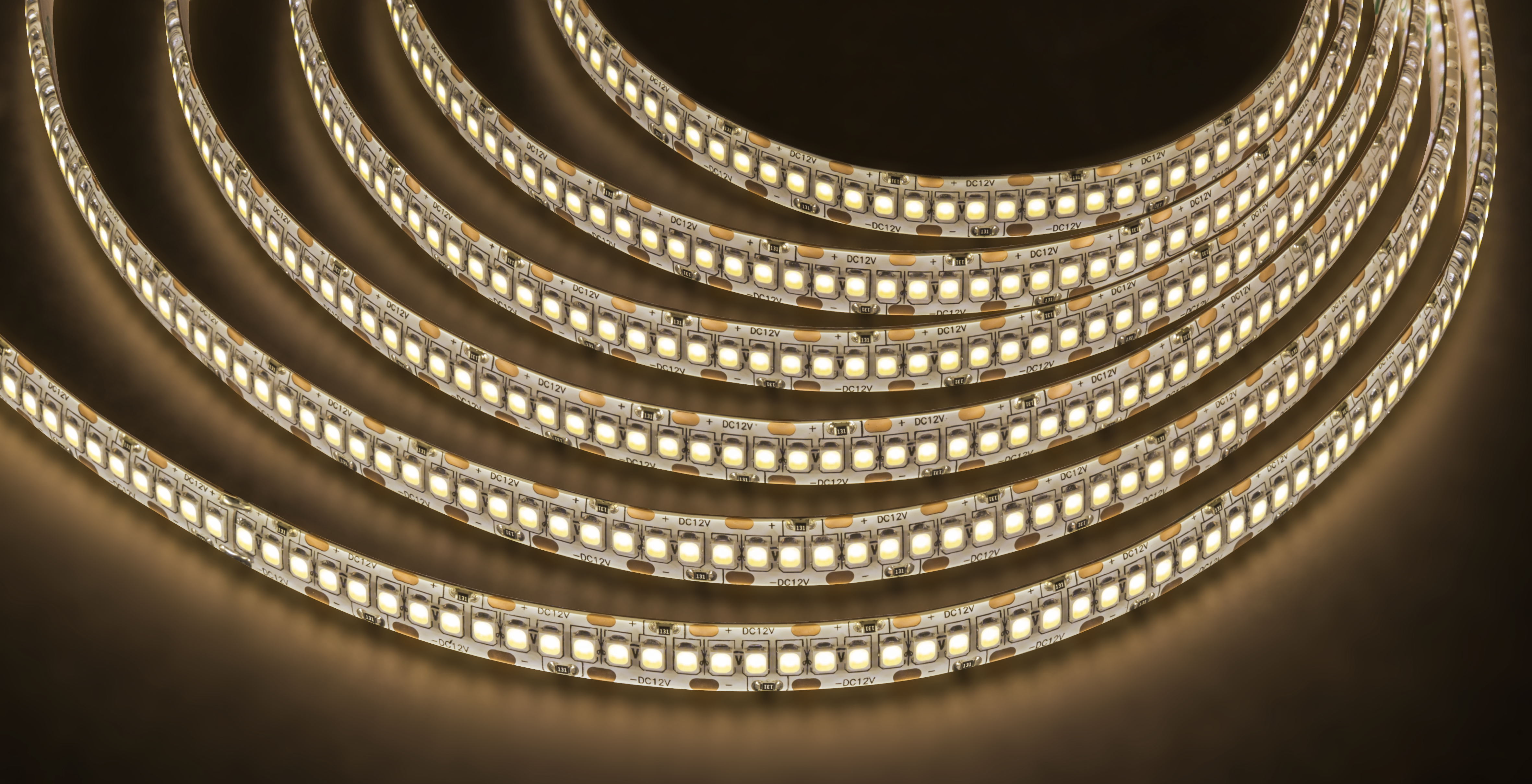 Лента светодиодная 24Вт/м 12В 3000К IP65 240LED/м NLS-2835 5м