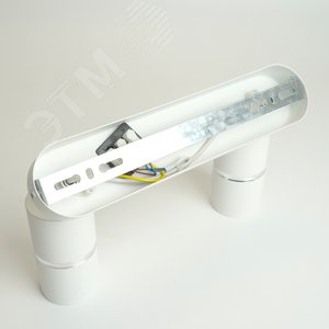 Светильник ДБО 2хGU10 без ламп наклонный белый хром - фото 6